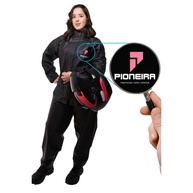 dias-chuva-estilo-combate-capa-protecao-e-feminina-pioneira-em-chuvosos-a-de-a