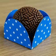 Forminhas Poá Azul/Branco: Decore Seus Doces! - imagem 2