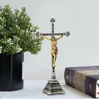 Crucifixo em Pé 20cm - Decoração Religiosa Pintado à Mão para Mesa e Altar Católico - imagem 3
