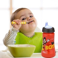 Lillo Copo Colors Bico de Silicone Disney Mickey Vermelho - 300ml com Tampa Protetora e Antivazamento - imagem 2