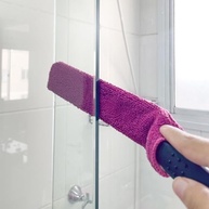Kit Limpeza de Vãos Ákora - Limpa Box e Blindex Limpador de Transpasse para Vidros com Refil Reutilizável - imagem 3