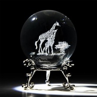 Bola de Cristal 3D com Girafas Mãe e Bebê - Decoração Elegante e Presente Especial - imagem 2