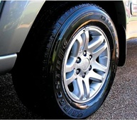 e-duradoura-protecao-kit-intenso-brilho-shiny-vonixx-pneu-500ml-pretinho-a-aplicador-a