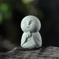 Estátua de Buda Zen em Arenito - Monge de Oração para Decoração Feng Shui e Ambientes Serenos - imagem 1