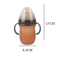 Mamadeira de Silicone Marrom 250ml com Alça - Segura, Antivazamento e Fácil Limpeza para Bebês - imagem 4