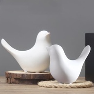 Pacote com 2 Estátuas de Pássaros em Cerâmica Branca - Decoração Moderna para Casa e Escritório - imagem 2