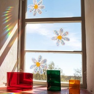 Adesivo de Janela Margarida Refletivo - PVC Reutilizável para Casa e Escritório - imagem 1