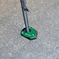 Extensão de Suporte Lateral para Kawasaki Ninja ZX6R (2009-2024) - Maior Estabilidade e Segurança (Verde) - imagem 3