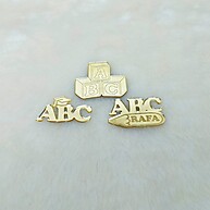 Aplique Formatura Dourado: Decore com Elegância! - imagem 1