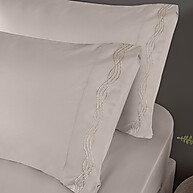 Jogo de Cama Queen Bordado: Conforto e Elegância - imagem 2