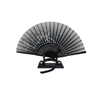 Leque de Madeira com Estampa Elegante - Ventilador de Mão Chique e Sustentável (Borboleta Cinza) - imagem 2