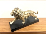 Escultura Leão em Polirresina Dourada - Decoração Elegante e Luxuosa - imagem 2