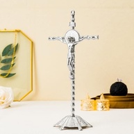 Cruz de Mesa em Metal com Crucifixo de Jesus - 25,4 cm | Decoração Religiosa Católica para Orações e Ambientes Sagrados - imagem 5