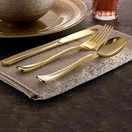 Conjunto de 25 Peças de Utensílios Descartáveis Minimalistas em Plástico – Ideal para Festas, Churrascos e Eventos - imagem 3
