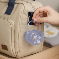 Kit 2 Peças Dosador Porta Leite em Pó + Porta Chupeta Higiênico para Bebês (Menino) - imagem 3