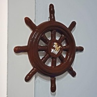 Timão de Decoração Náutico em Resina 23cm - Estilo Navio para Ambientes Modernos - imagem 3