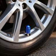 Tampas de Válvula Estilo Bala Azul em Alumínio - Proteção e Estilo para Seus Pneus - imagem 2