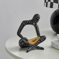 Estátua de Leitura Pensador em Resina Preta - Decoração Moderna para Casa e Escritório - imagem 4