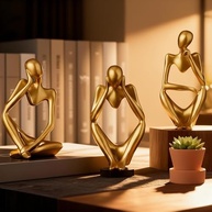 Trio Pensadores Arte Abstrata Dourado – 3 Esculturas Decorativas em Gesso 12 cm, Pintadas à Mão com Alma Metálica - imagem 3