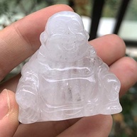 Estátua de Buda Maitreya em Quartzo de Rocha - Esculpida à Mão para Cura e Equilíbrio Energético - imagem 3