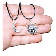 Colares de Casal Sol e Lua: Símbolo de Amor e Equilíbrio - imagem 1