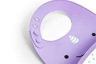 Babador Cata Migalhas de Silicone Skip Hop Zoo Baleia Narval Roxo - Prático e Ergonômico para Bebês - imagem 4
