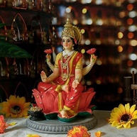 Estátua da Deusa Laxmi - 22cm | Escultura Hindu para Decoração, Mandir e Presente Diwali - imagem 5