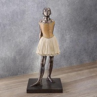 Escultura Bailarina Decorativa em Resina - Estátua Elegante 19cm para Ambientes Sofisticados - imagem 4