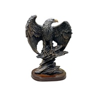 Escultura de Águia em Resina - Estátua Decorativa Moderna para Mesa e Presente Elegante - imagem 1
