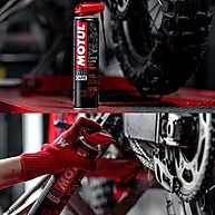 Motul Chain Care: Limpeza e Lubrificação Essenciais - imagem 2