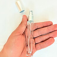 Frasco de Vidro com Spray 10ml: Ideal para Perfumes e Essências - imagem 2