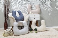 Almofada de Amamentação em Linho Rose - Conforto e Estilo para Mães Modernas - imagem 2