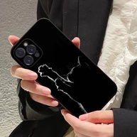 Capa iPhone: Gato Preto – Proteção e Estilo! - imagem 3