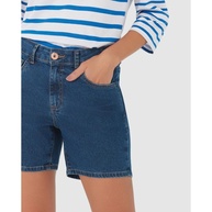 estilo-e-conforto-feminina-jeans-bermuda