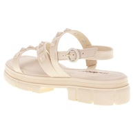 estilo-e-conforto-moleca-tratorada-sandalia