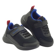 estilo-e-conforto-pe-com-pe-menino-infantil-tenis