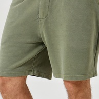 Shorts Moletinho Verde Pistache: Conforto e Estilo - imagem 2