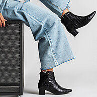 Bota Western Feminina: Elegância e Estilo - imagem 2