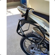 Afastador Alforge Protetor Carenagem Traseiro Honda Bros 160/150 - Segurança e Estilo - imagem 4
