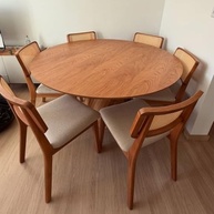 Cadeira de Jantar Lilia em Madeira Maciça com Estofado em Linho Bege e Encosto Rattan - Design Elegante e Confortável - imagem 4