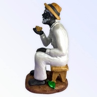 Escultura Preto Velho em Resina 15 cm - Decoração Espiritual com Detalhes Exclusivos - imagem 3