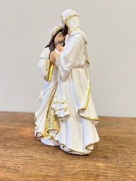 Sagrada Família em Gesso Premium 31x18cm - Escultura Artesanal com Detalhes Únicos - imagem 1