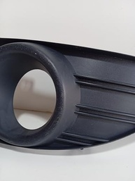 Moldura Farol de Milha Esquerdo Renault Fluence 2011-2014 Usada - Peça de Reposição - imagem 5