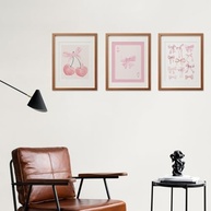 Conjunto de 3 Pôsteres Coquette com Laço Rosa - Arte de Parede para Decoração Feminina - imagem 3