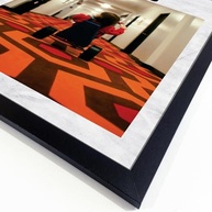 Quadro Filme O Iluminado 40x60cm Emoldurado Preto Fosco - Arte Cinematográfica para Decoração - imagem 4