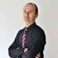 financeira-o-lobo-e-porquinhos-educacao-tres-a-os-milionario-divertida-a