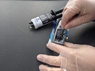 Permatex Permapoxy Black Plastic Weld: Adesivo Estrutural Forte e Rápido para Plásticos - imagem 5