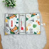 Kit Completo para Bebê Menino Safari - Almofada Amamentação, Ninho Redutor e Porta Fralda - imagem 3