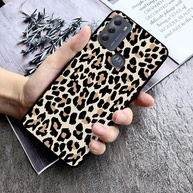 Capinha Leopard: Proteção e Estilo para seu Moto G - imagem 4