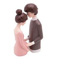 Figura Decorativa Casal Gestante em Resina - 10x7,5x20,5cm | Decoração Romântica e Sofisticada - imagem 2